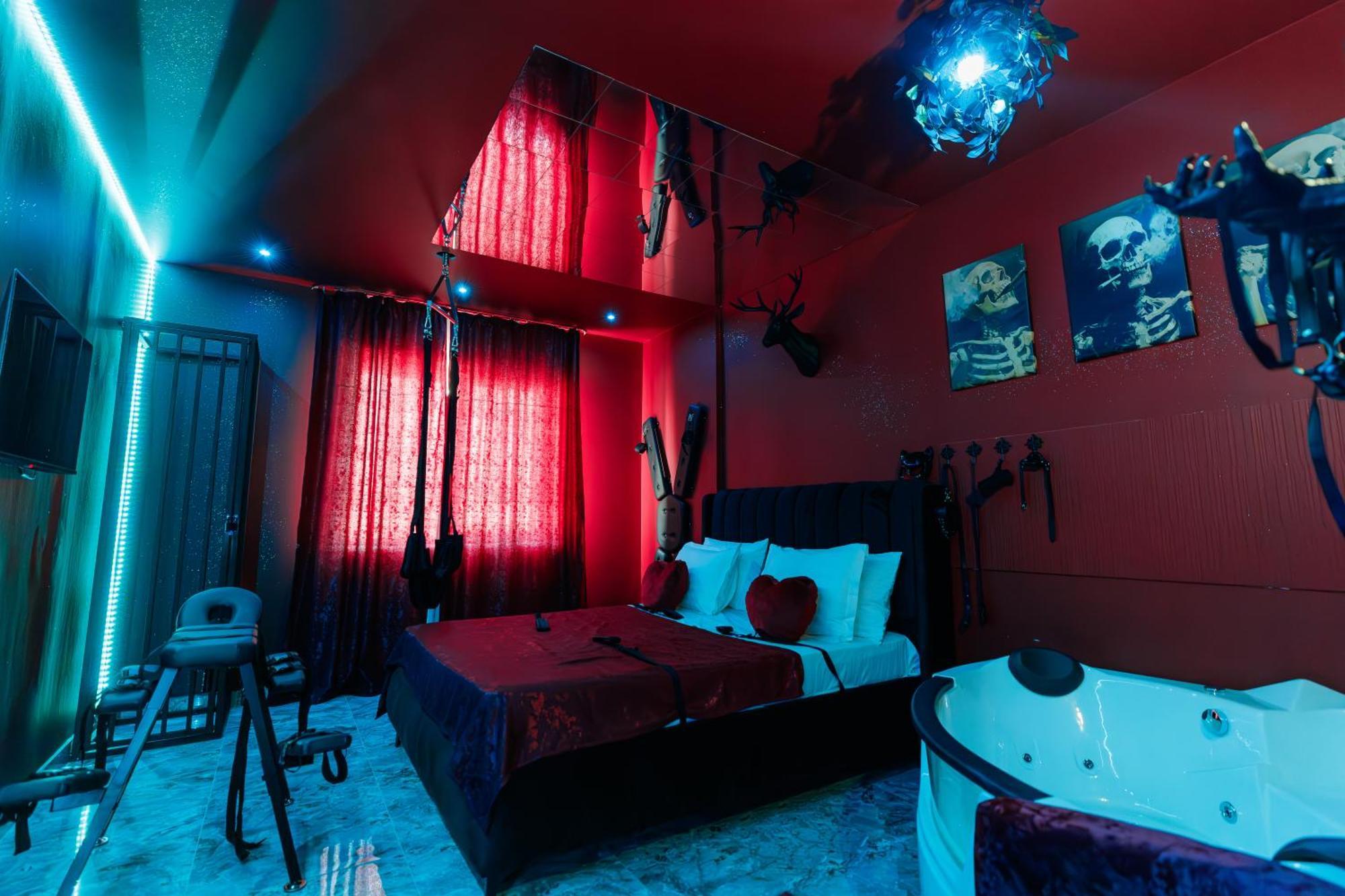 Romeo Nights - Love Rooms - Adults Only Bucureşti Ngoại thất bức ảnh